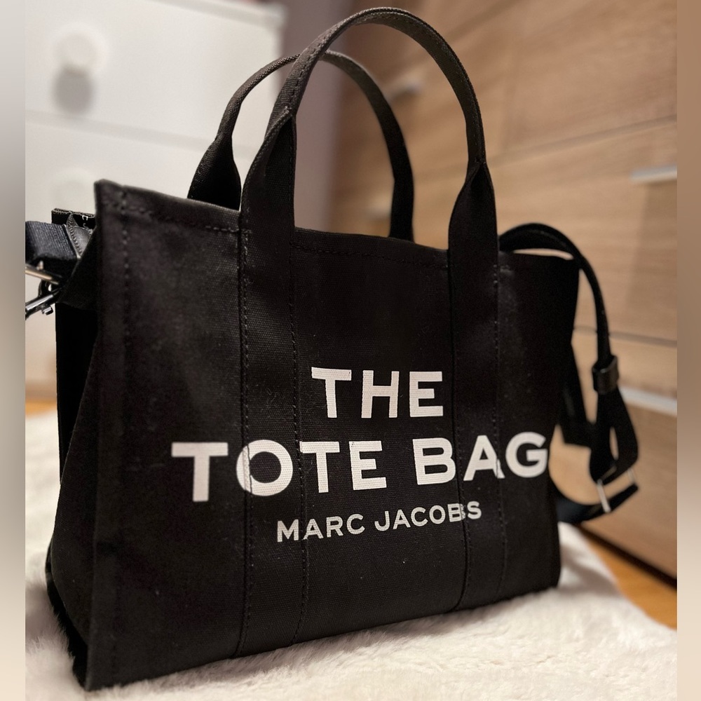 Marc Jacobs Medium Tote Canvas Bag in BLACK